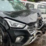 विधायक की बेटी की कार एक्सीडेंट, कुतों को बचाने के प्रयास में हादसे की सूचना