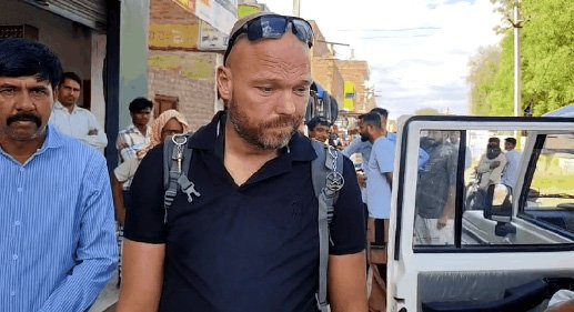 अंतरराष्ट्रीय सीमा के पास पकड़ा गया विदेशी नागरिक