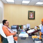 मुख्यमंत्री भजनलाल शर्मा से मिले विधायक जेठानंद व्यास 