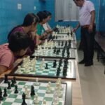 राष्ट्रीय खेल दिवस पर परफेक्ट चेस अकादमी में परिचर्चा, खिलाड़ियों ने जाना ध्यानचंद के संघर्ष और देशप्रेम का प्रेरक सफर